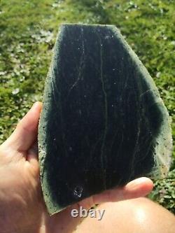 Pounamu Greenstone NZ serpentine pyrite high quality translucent carving