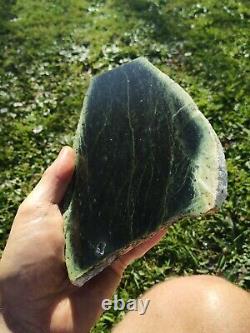 Pounamu Greenstone NZ serpentine pyrite high quality translucent carving