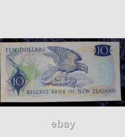 Queen Elizabeth II New Zealand Ten Dollar $10 Star Banknote 1977-81? Hrh Effigy