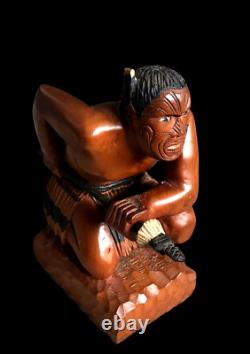 RARE OLD NEW ZEALAND CARVED KAURI WOOD MAORI WARRIOR FIGURE WithFULL MOKO TATTOO