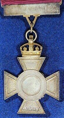 Rare cased replica New Zealand Cross (1869) 1956 produced limited edition medal