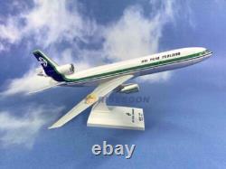 Risesoon Air New Zealand Douglas DC-10-30 ZK-NZL Desk Model 1/200 AV Airplane