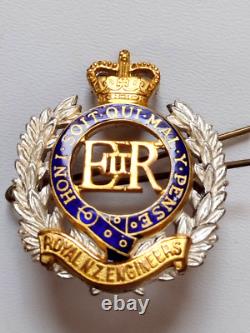 Royal New Zealand Engineers Officers Cap Badge QC EIIR Gilt/Silver 2Parts Org