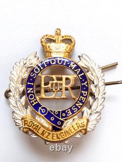 Royal New Zealand Engineers Officers Cap Badge QC EIIR Gilt/Silver 2Parts Org