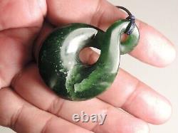 SINGLE TWIST Beautiful Inclusions NEW ZEALAND MAORI Jade Pounamu Greenstone