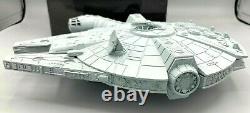 STAR WARS 2011 Millenium Falcon Han Solo SHIP MAKES SOUND NO COINS INSIDE- NEW