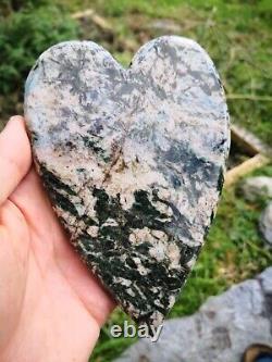 Stunning New Zealand Aotea stone Rare kyanite fuchite mix taonga Heart Pounamu