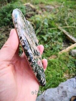 Stunning New Zealand Aotea stone Rare kyanite fuchite mix taonga Heart Pounamu