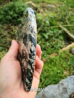 Stunning New Zealand Aotea stone Rare kyanite fuchite mix taonga Heart Pounamu