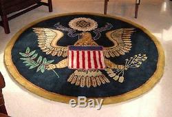 The Great Seal of the US New Zealand Wool Five' Accent Rug for Home or Office