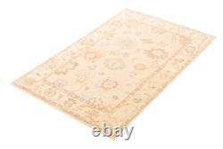 Traditional Hand-Knotted Bordered Area Rug 3'11 x 5'11 Wool Carpet