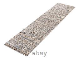 Traditional Hand-knotted Carpet 2'6 x 9'11 Wool/Silk Area Rug