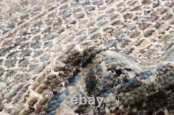 Traditional Hand-knotted Carpet 2'6 x 9'11 Wool/Silk Area Rug