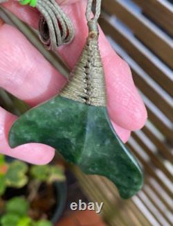 Unique Nz Pounamu Greenstone Nephrite Kawakawa Jade Maori Bound Whale Tail
