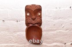 VTG New Zealand Maori Carved WOOD Oil Dish Bowl Abalone Shell Inlay Eyes Plaque