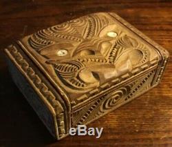 Vintage 1940's Maori Hand Carved Feather, Trinket Box