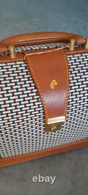 Vintage Air New Zealand Air Hostess Travel Bag As New with Key