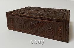 Vintage Maori Tiki Hand Carved Wooden Feather Trinket Box New Zealand Tribal