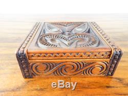 Vintage Maori Wooden Tiki Face Box Waka Huia Hand Carved Art Paua Shell Inlay NZ