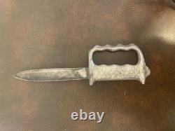 Vintage WWII New Zealand Military Trench Fighting Knife