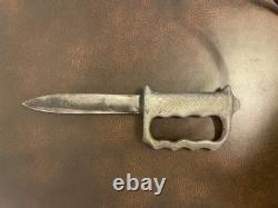 Vintage WWII New Zealand Military Trench Fighting Knife