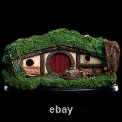 Weta 31 LAKESIDE Hobbiton Scene Model The Lord of the Rings Display Statue