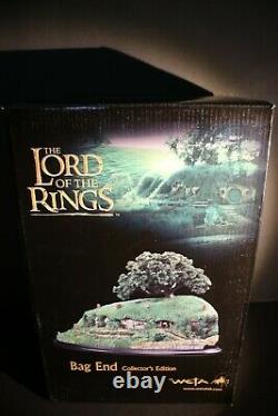 Weta Bag End Collectors Edition Lord of the Ring 1111 numbered edition
