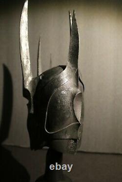 Weta Sauron helm