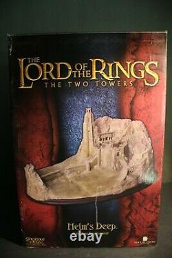 Weta Sideshow Helms Deep Lord Of The Rings
