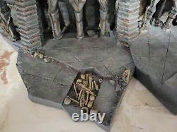 Weta Workshop LotR COLONNADE DOL GULDUR 130 Scale (Free US Shipping)