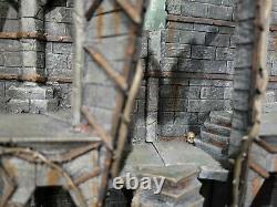 Weta Workshop LotR COLONNADE DOL GULDUR 130 Scale (Free US Shipping)